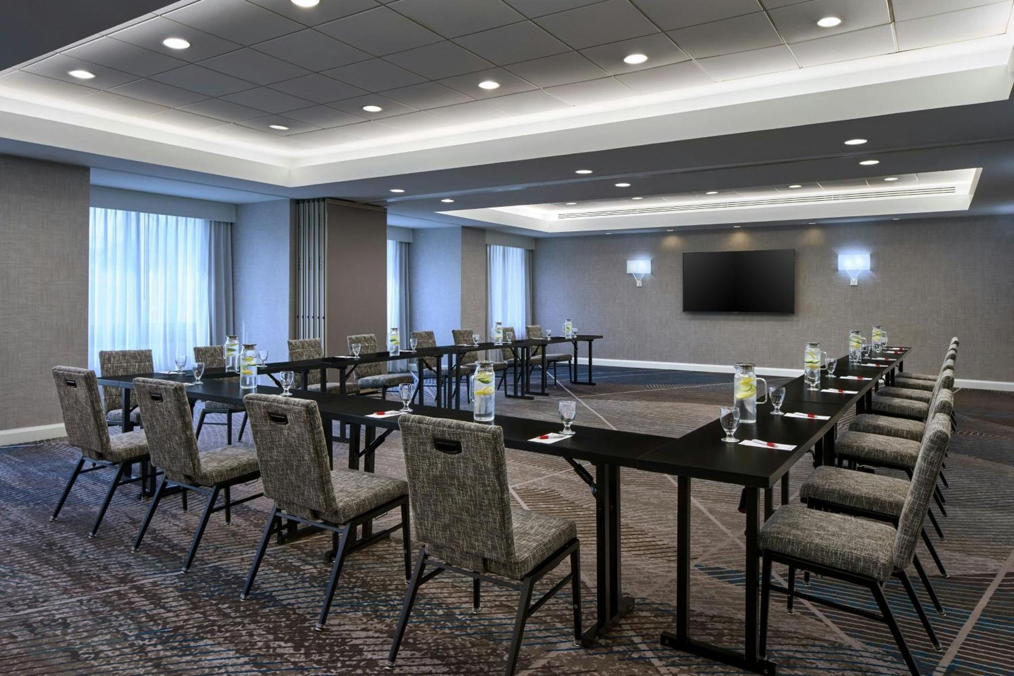 Washington Dulles Marriott Suites Herndon Exterior photo