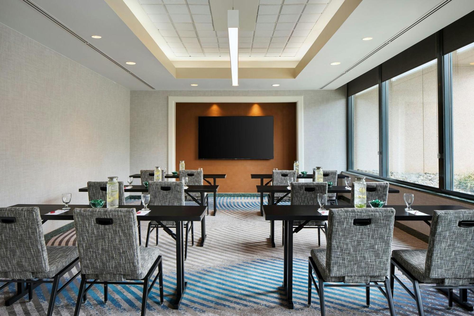 Washington Dulles Marriott Suites Herndon Exterior photo